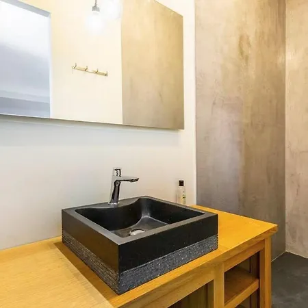 Elegante Maison A : Piscine Chauffee, Jardin Arbore, Terrasse Et Climatisation - Fr-1-489-494 Дом отдыха Виши